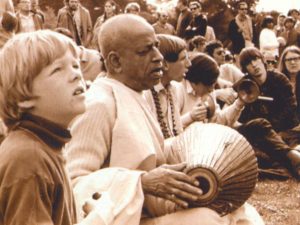 Srila Prabhupada with hippies in NYC