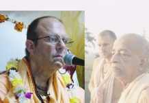 Thousands of devotees welcome Srila Jayapataka Swami back home jayapataka swami